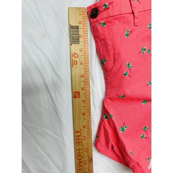 Old Navy Womens Sz 6 Chino Shorts Pink Palm Tree Print 100% Cotton Pockets - Picture 8 of 10